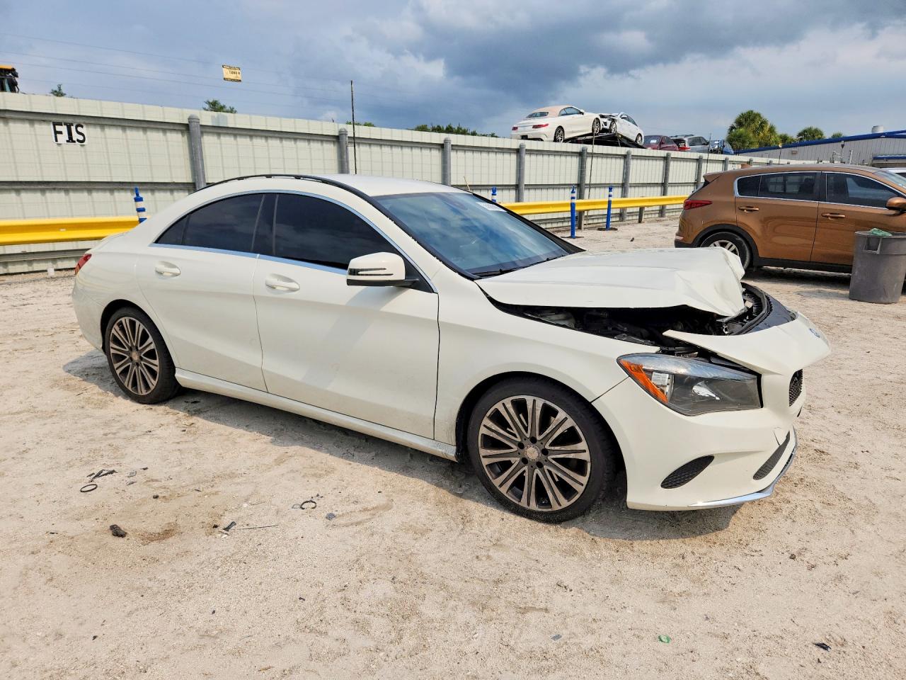 Mercedes-Benz Cla-class 250