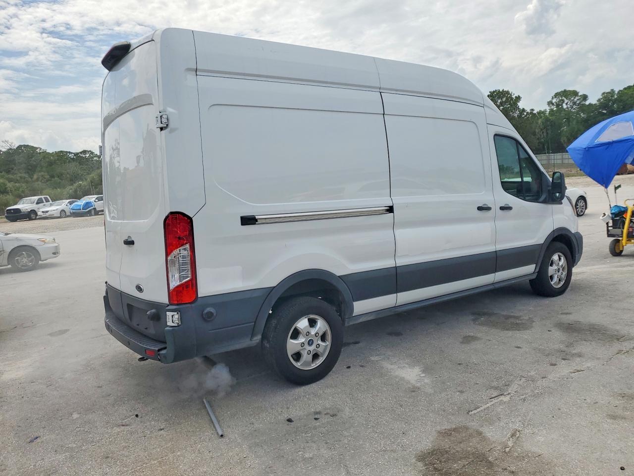 Ford Transit T-250