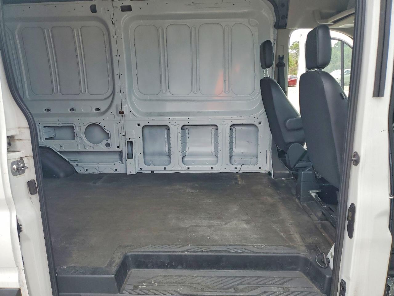 Ford Transit T-250