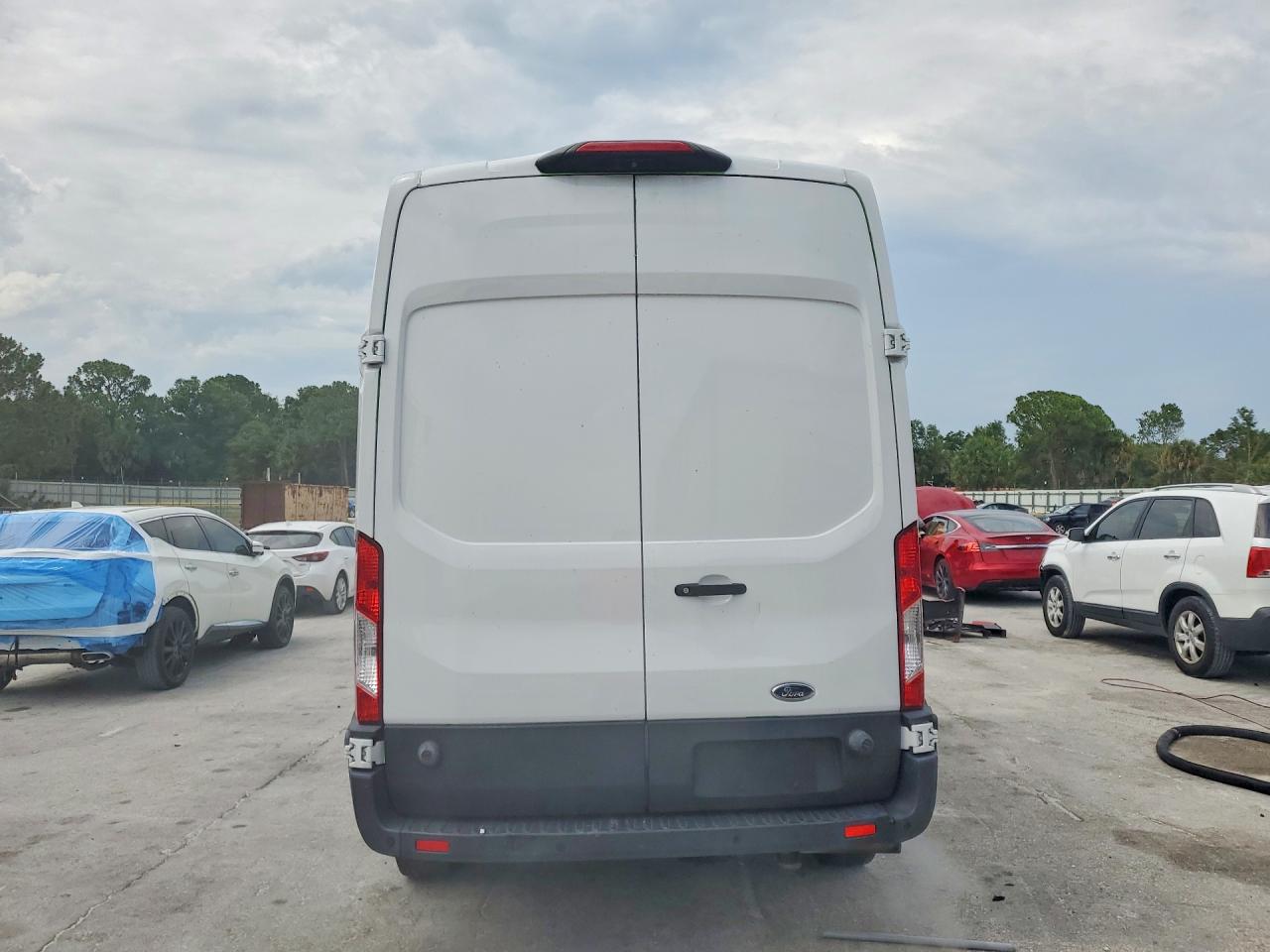 Ford Transit T-250