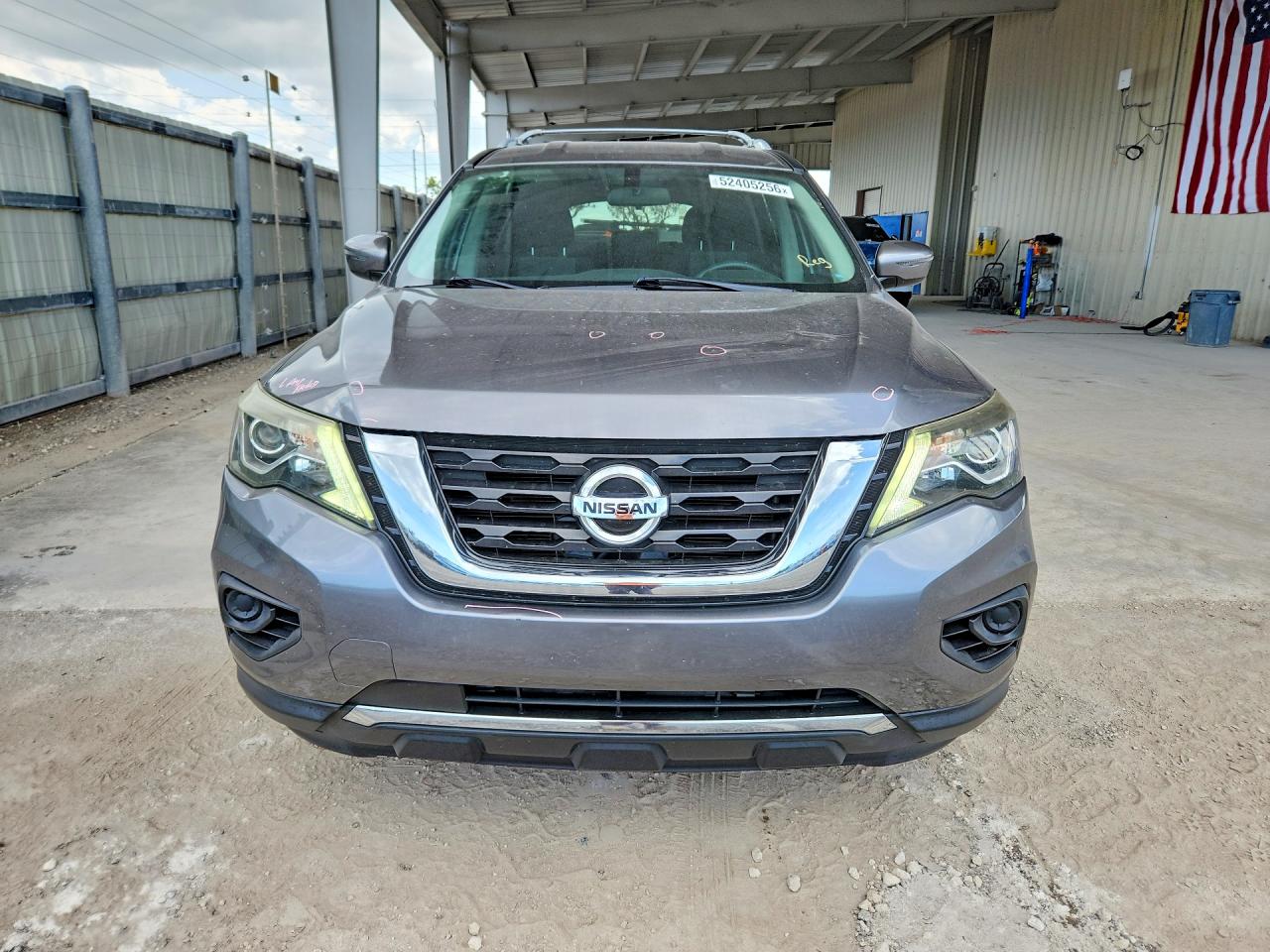 Nissan Pathfinder S