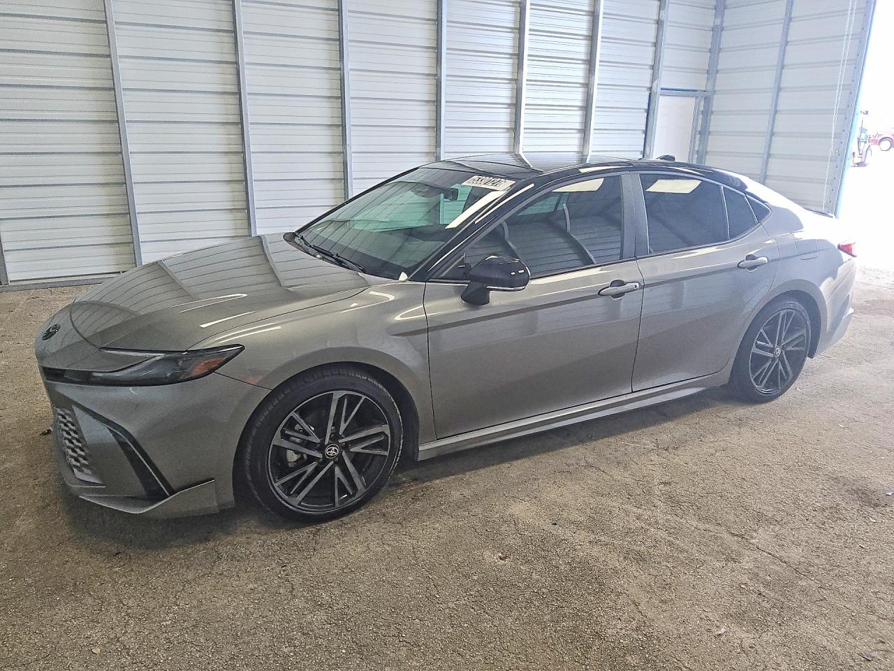 Salvage Toyota Camry Image