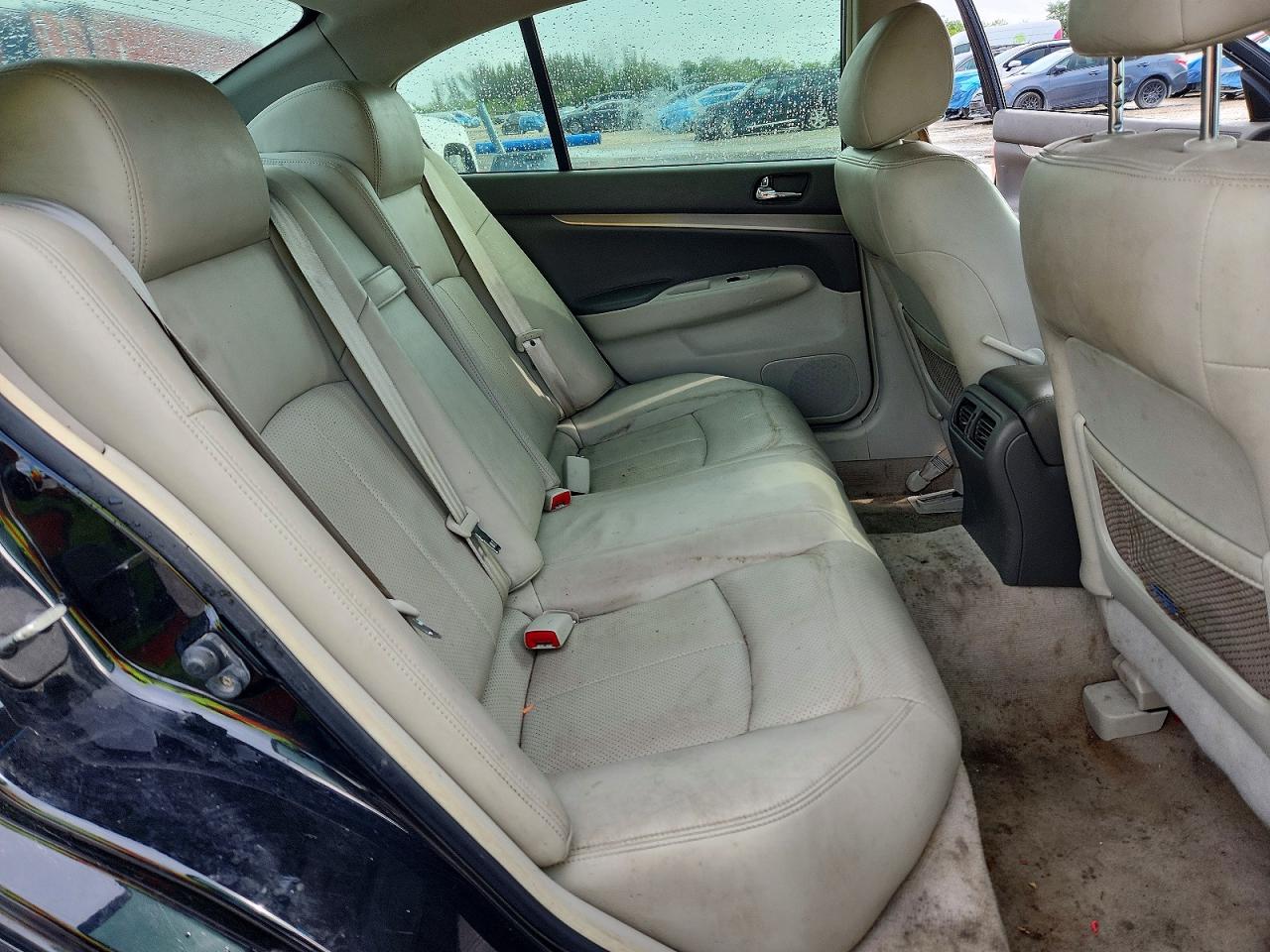 INFINITI G37 Journey