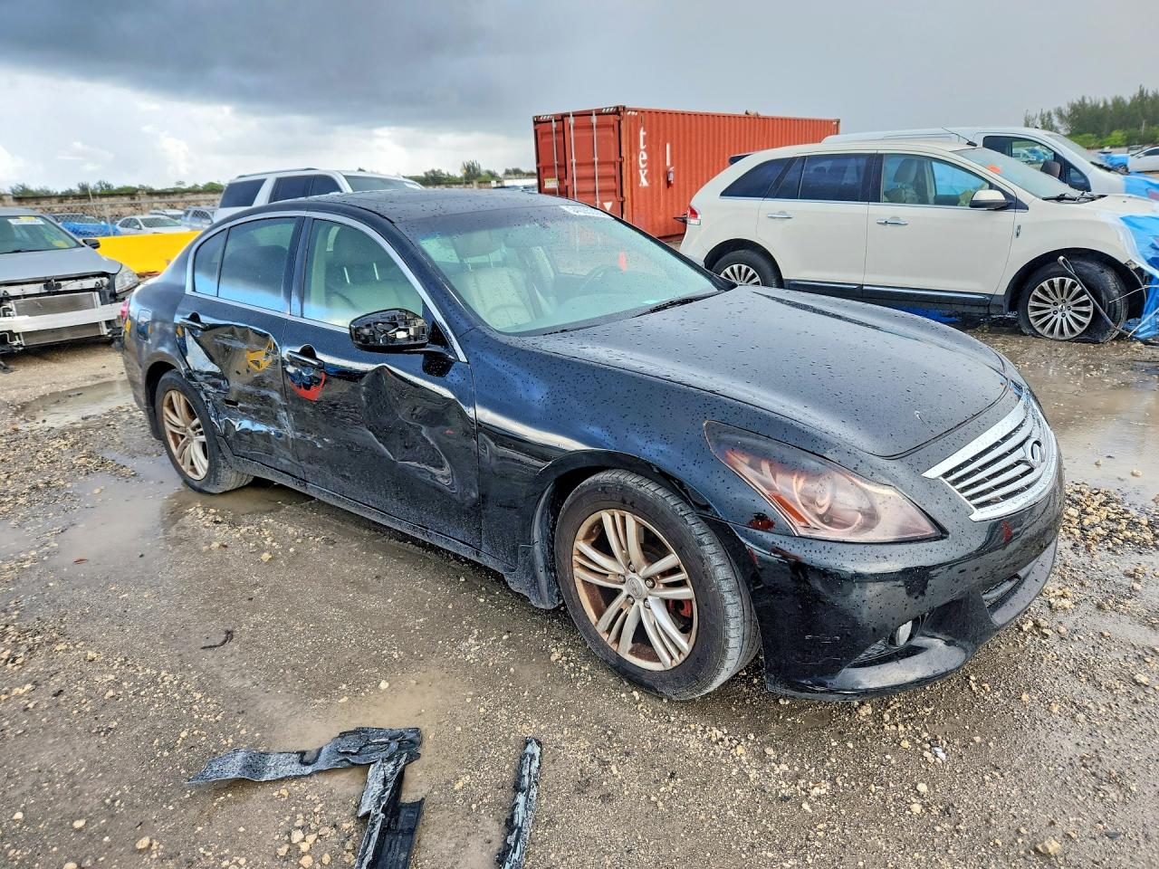 INFINITI G37 Journey