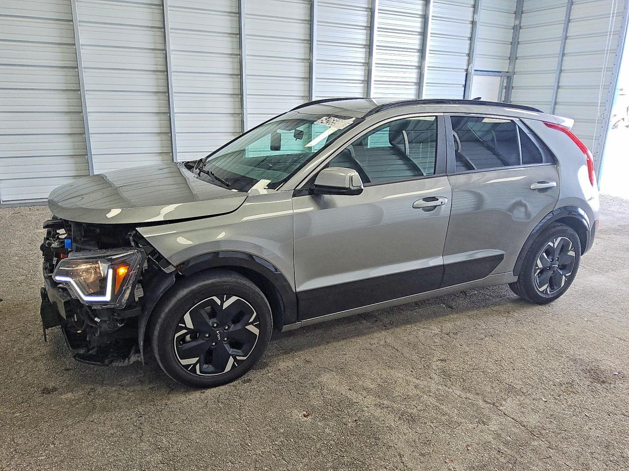 Salvage Kia Niro Image