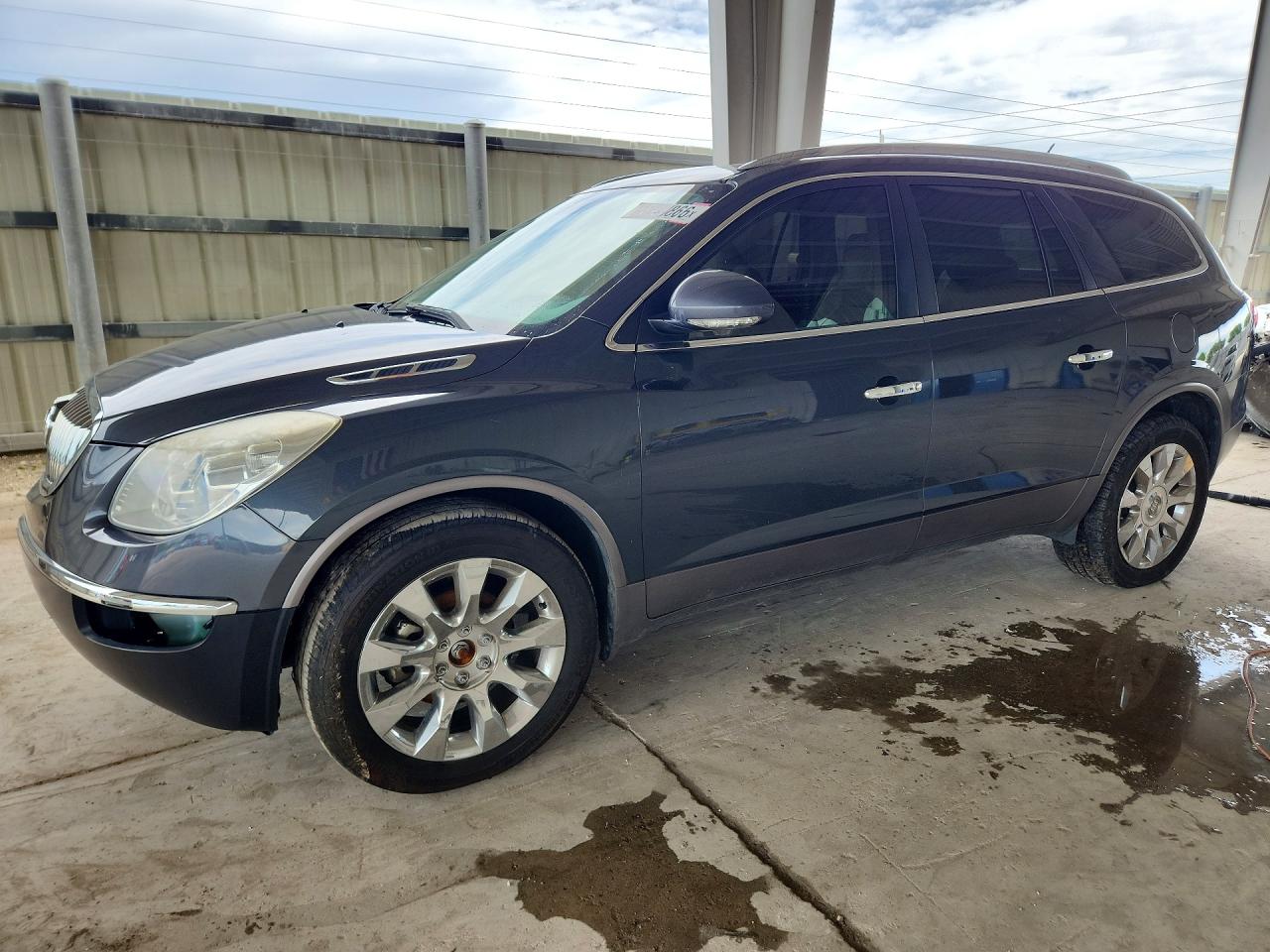 Salvage Buick Enclave Image