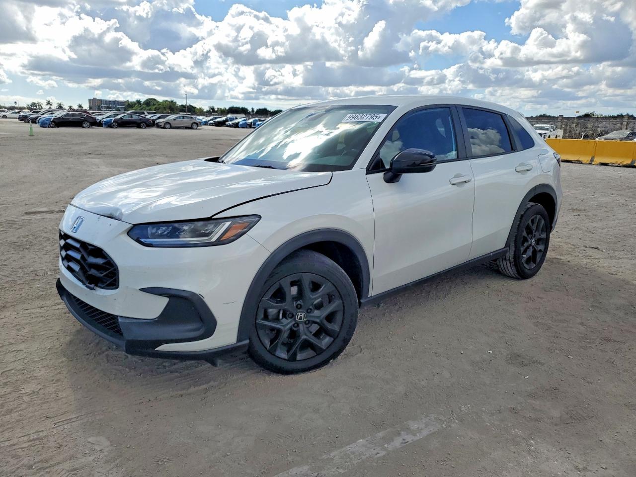 Salvage Honda HR-V Image