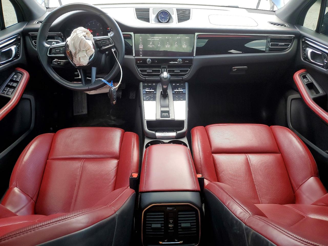 Porsche Macan Base