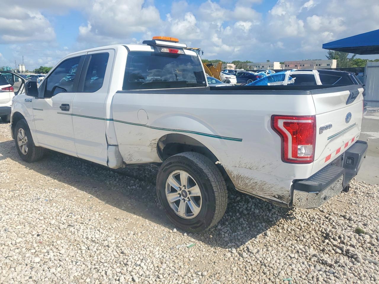 Ford F-150 Super Cab