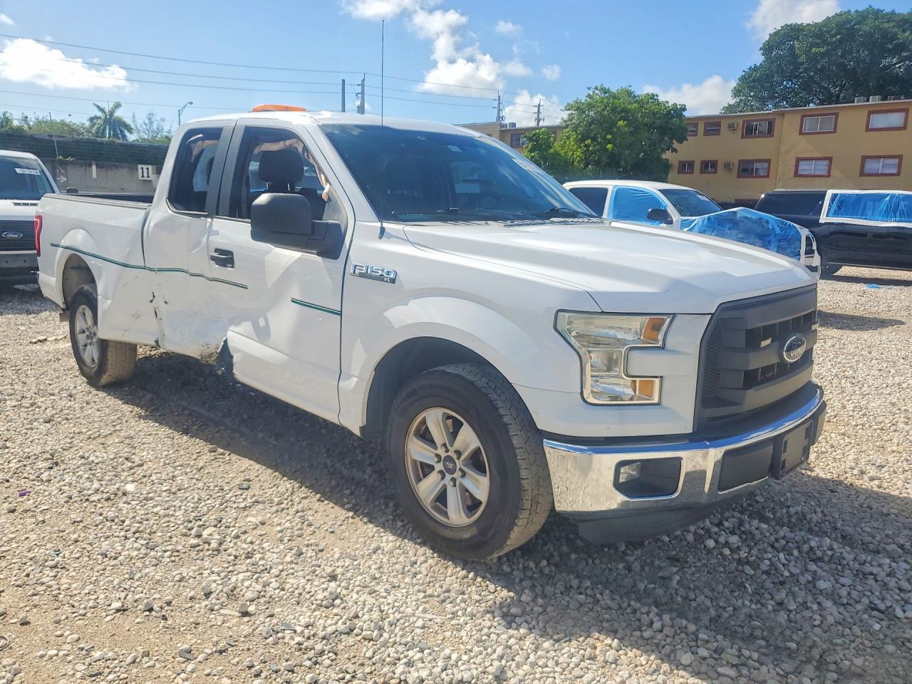 Ford F-150 Super Cab