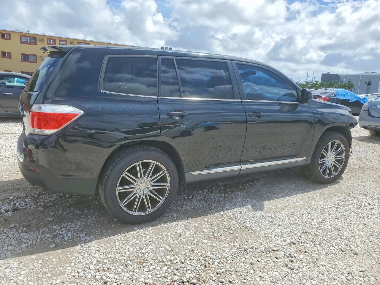 Toyota Highlander Base