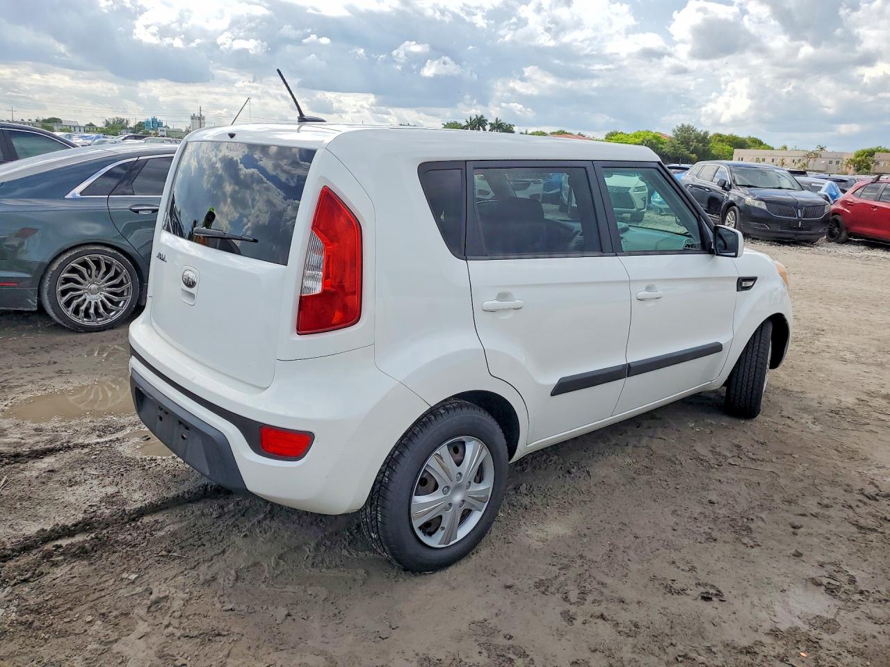 Kia Soul Base
