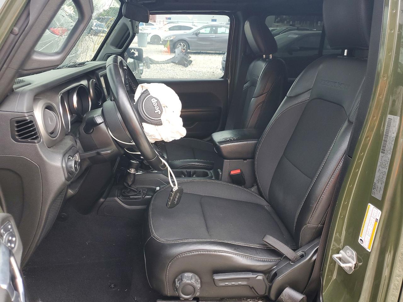 Jeep Wrangler Sahara
