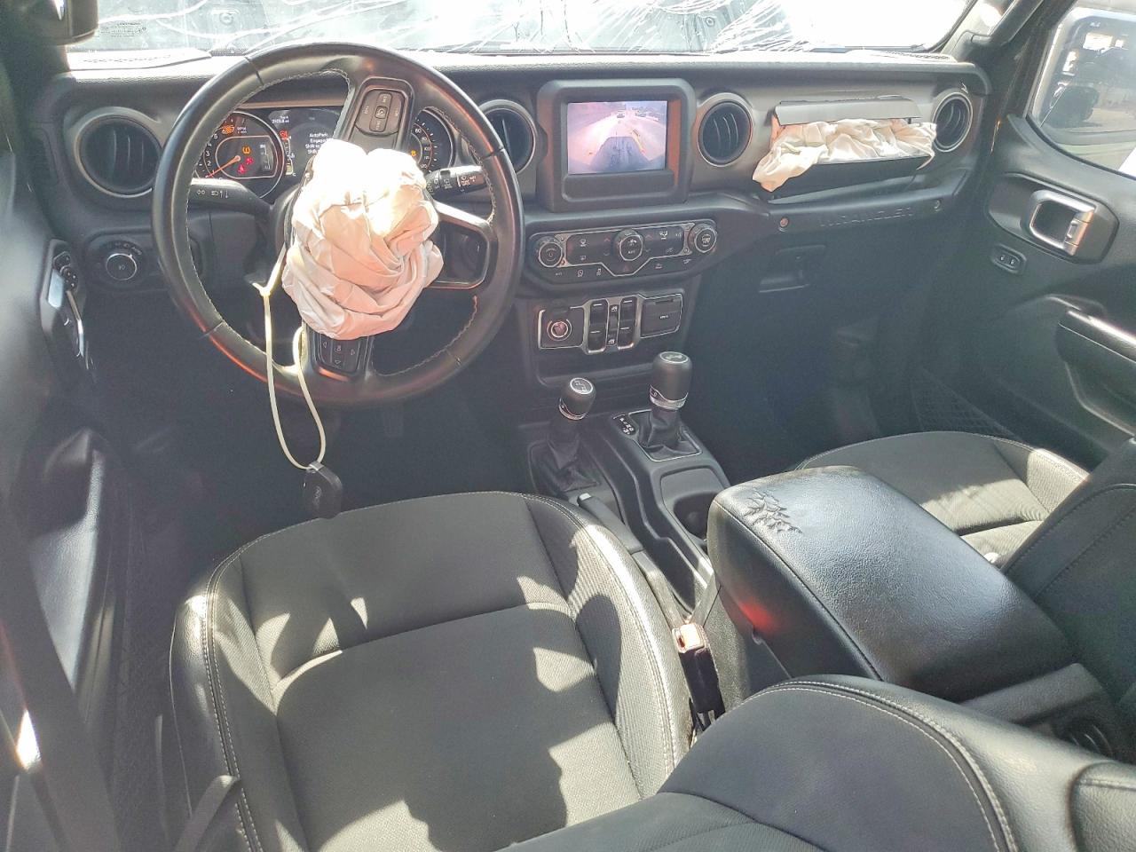 Jeep Wrangler Sahara