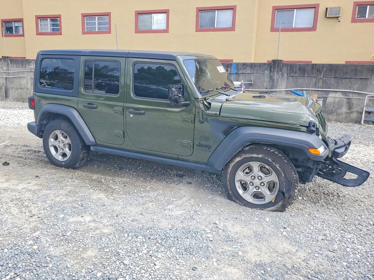 Jeep Wrangler Sahara