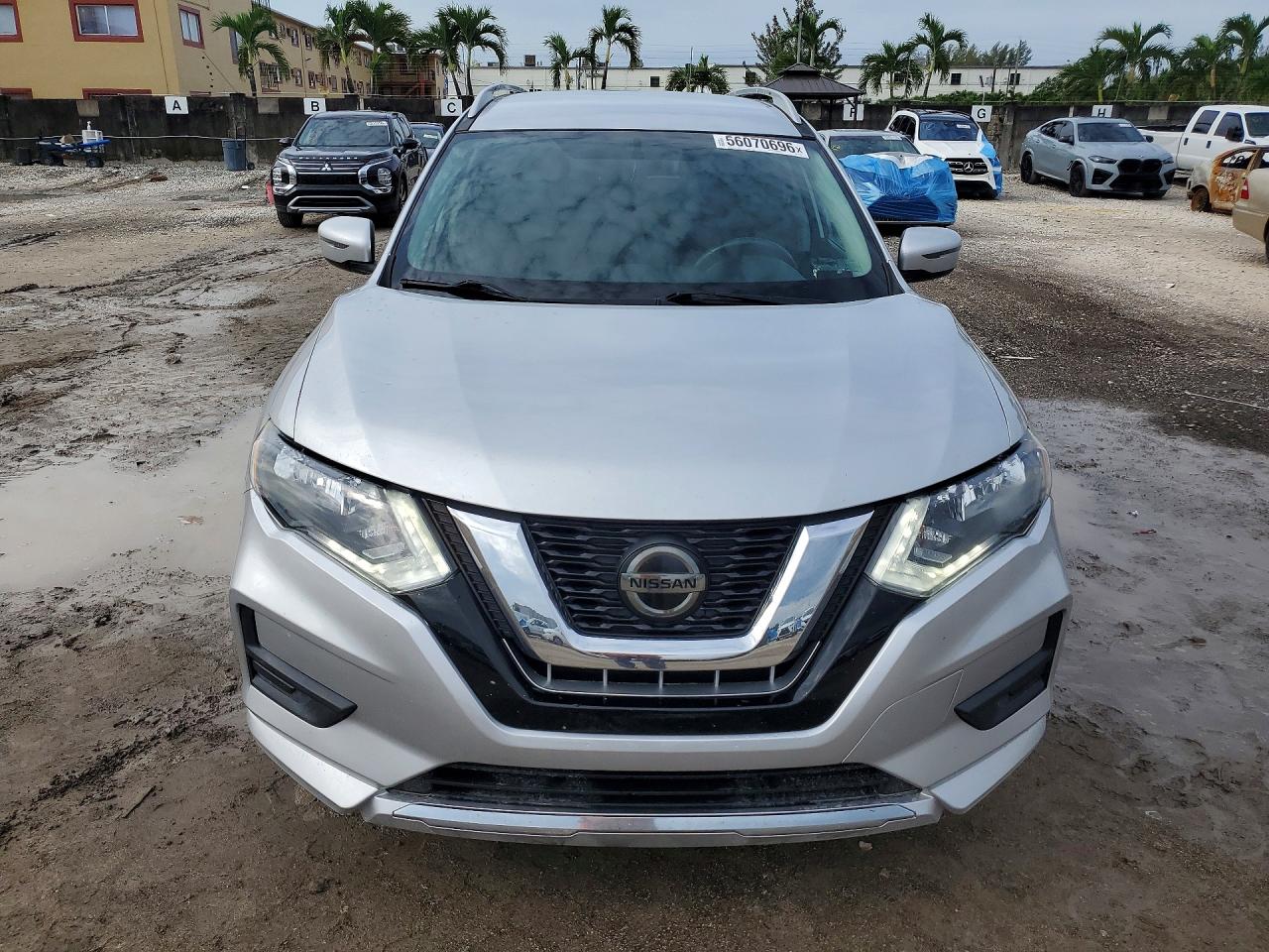 Nissan Rogue Sv