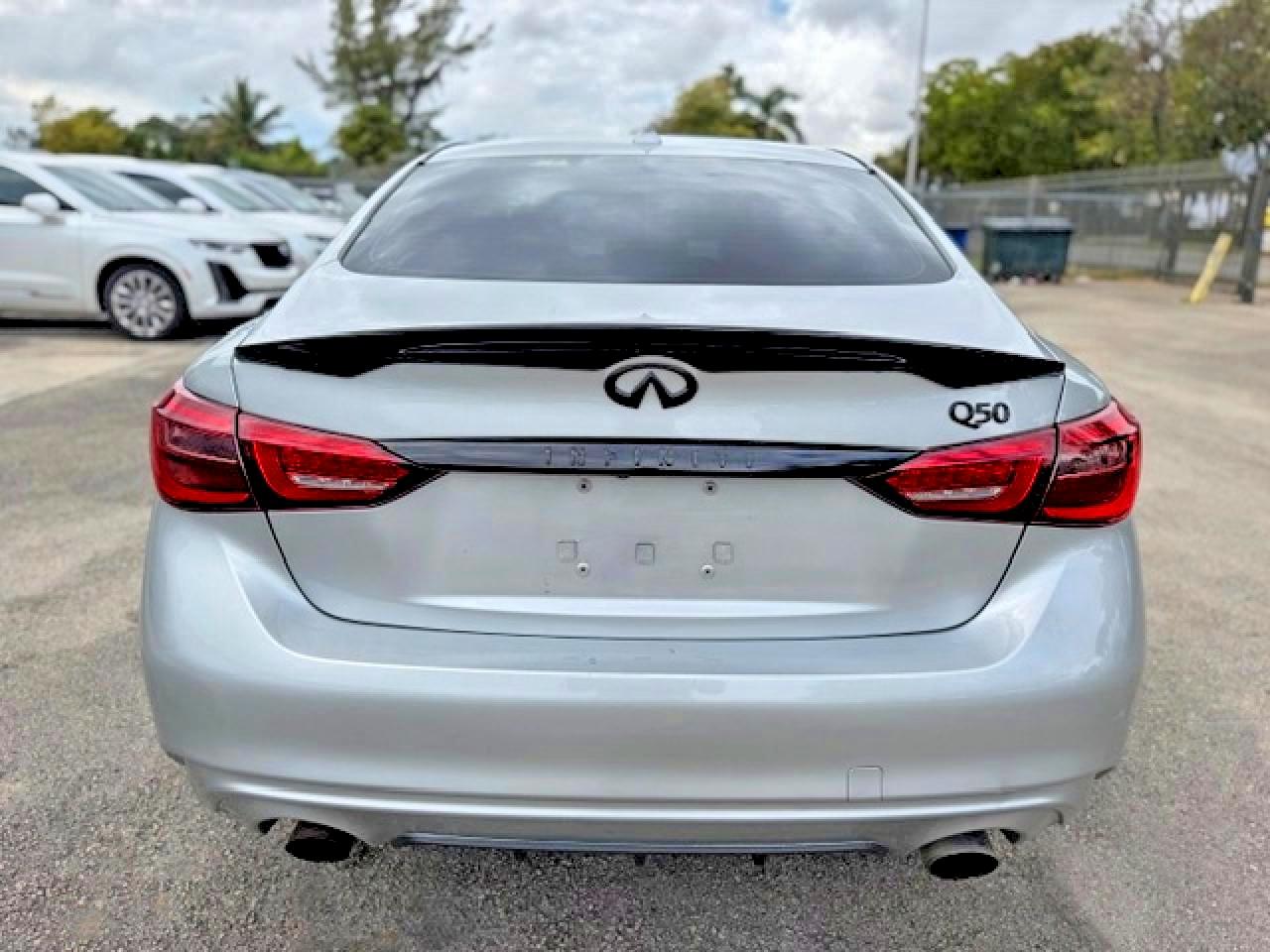INFINITI Q50 2.0t L 2.0t Luxe