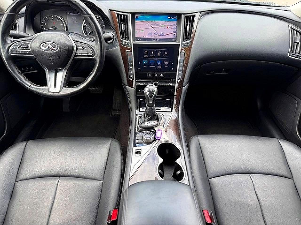 INFINITI Q50 2.0t L 2.0t Luxe