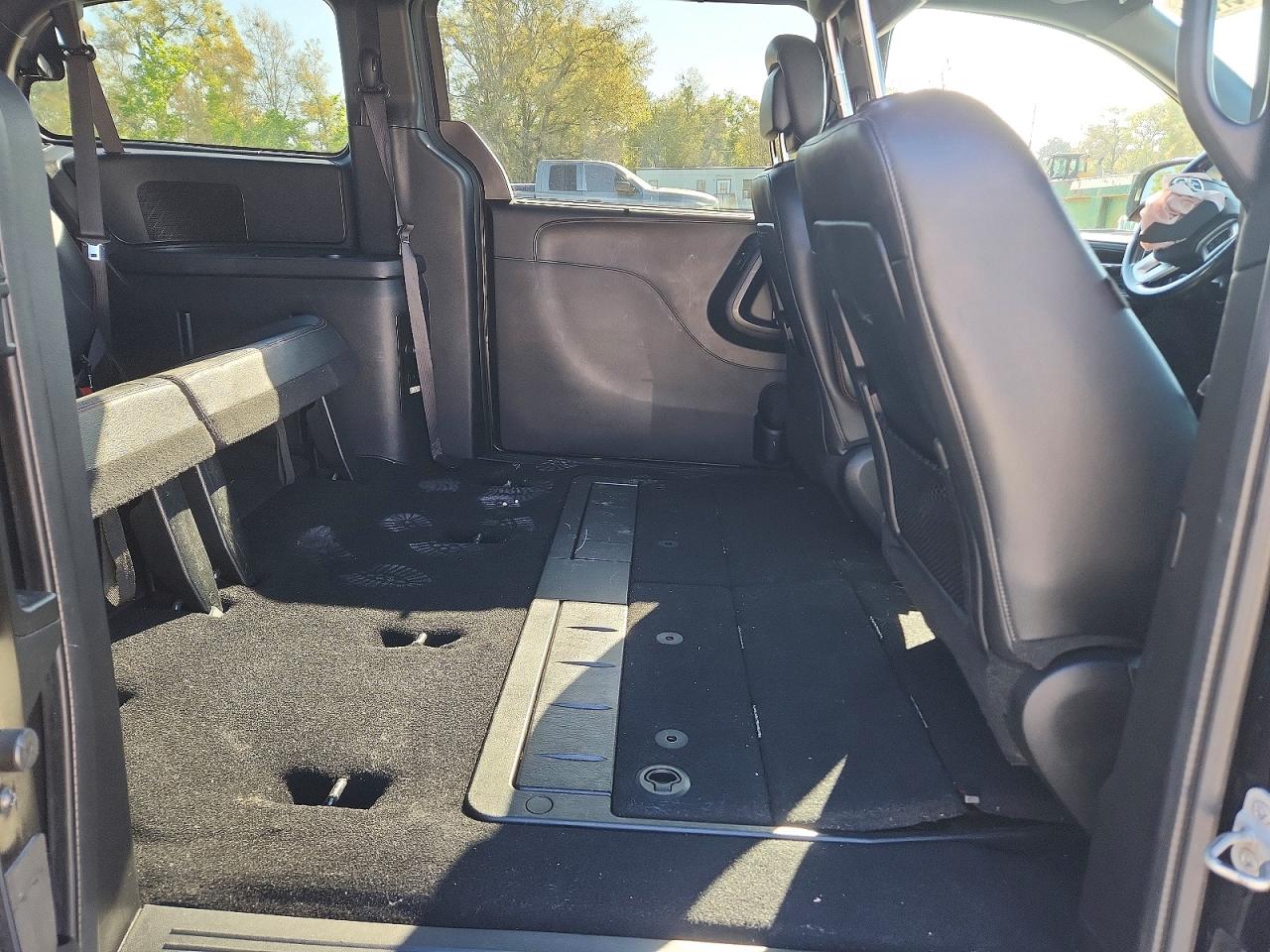 Dodge Caravan Gt