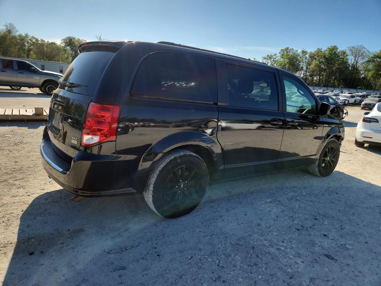 Dodge Caravan Gt