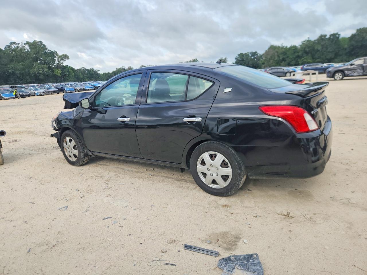 Nissan Versa Sv