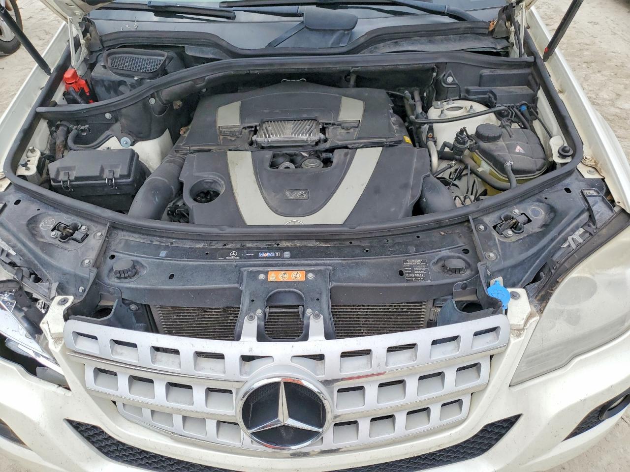 Mercedes-Benz M-Class 350