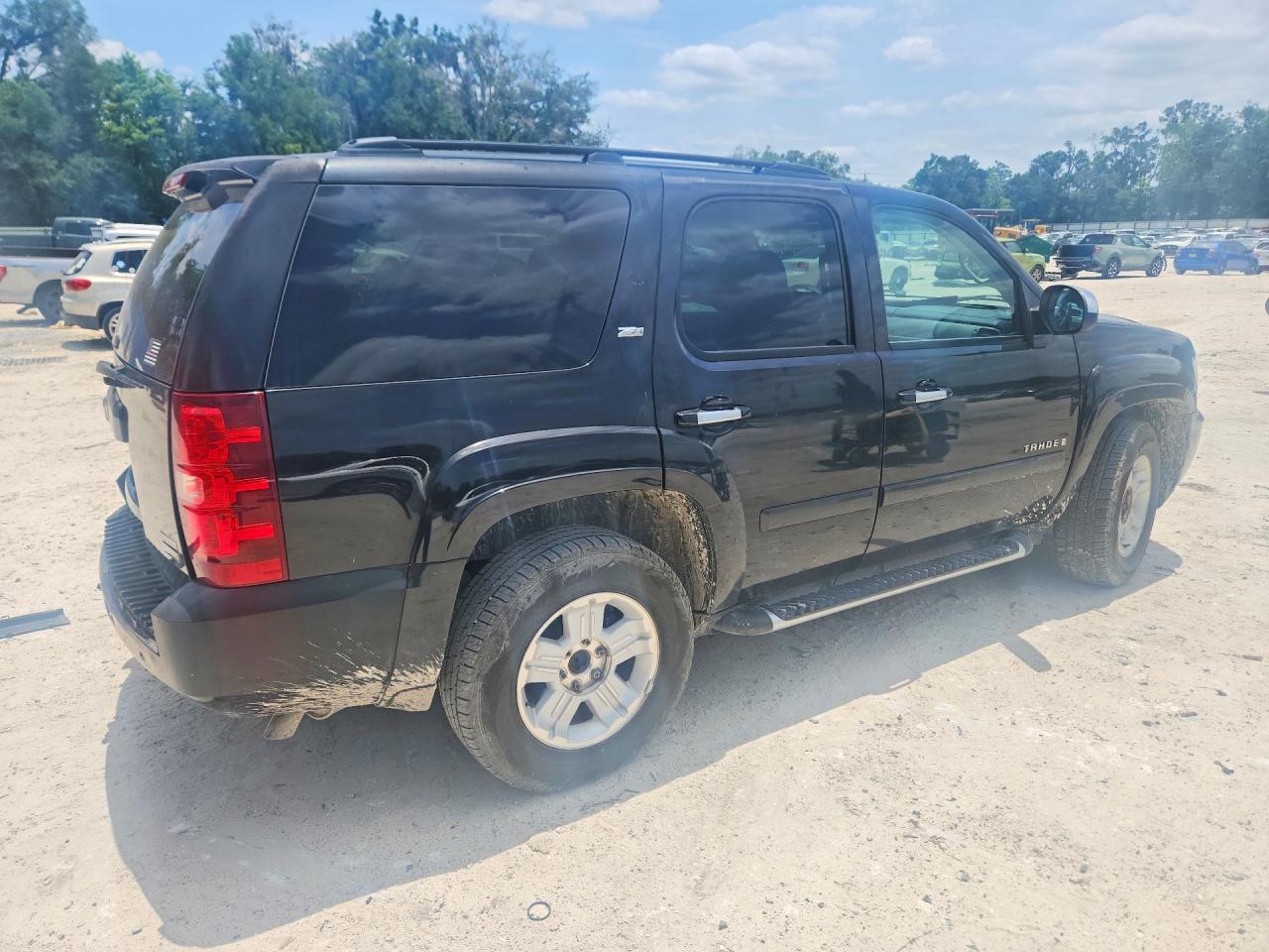 Chevrolet Tahoe C1500