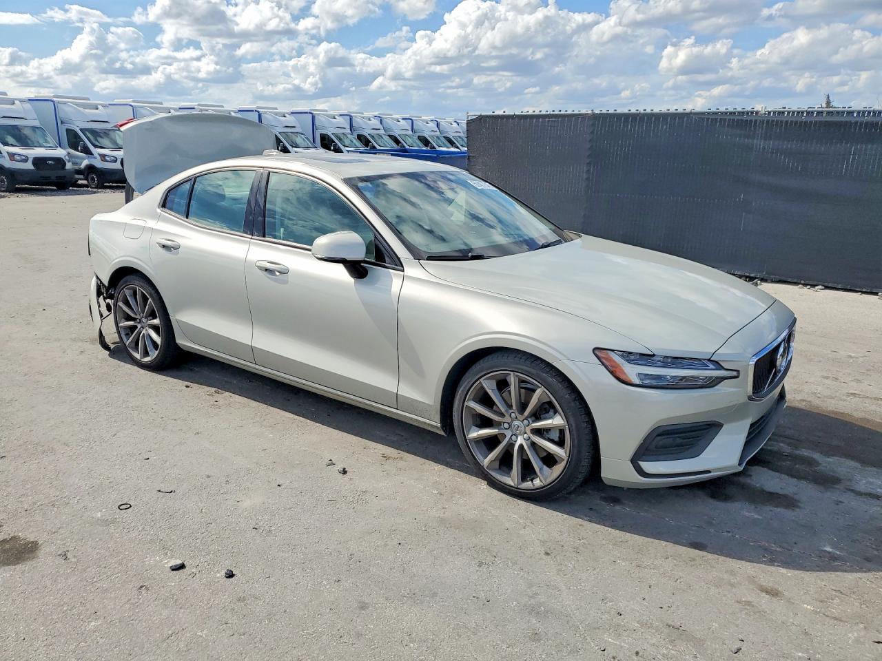 Volvo S60 T5 Momentum