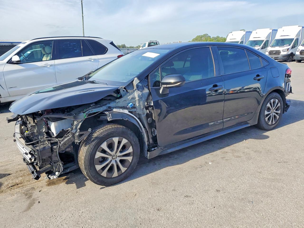 Salvage Toyota Corolla Image