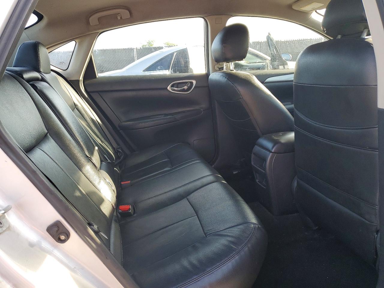 Nissan Sentra S
