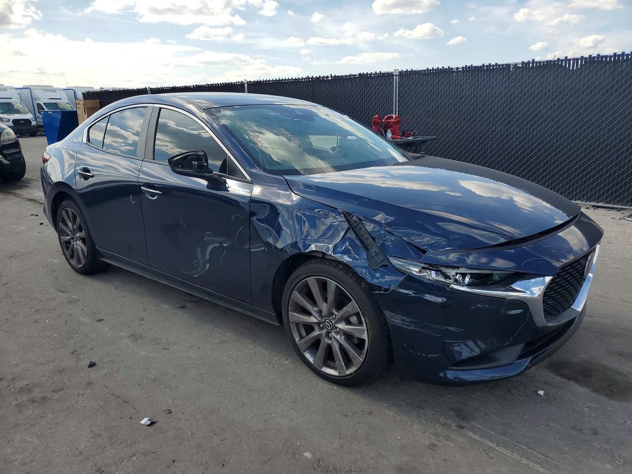 Mazda 3 Select