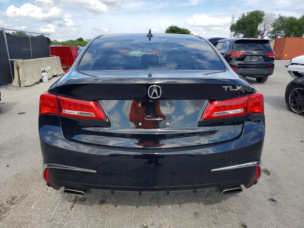 Acura TLX