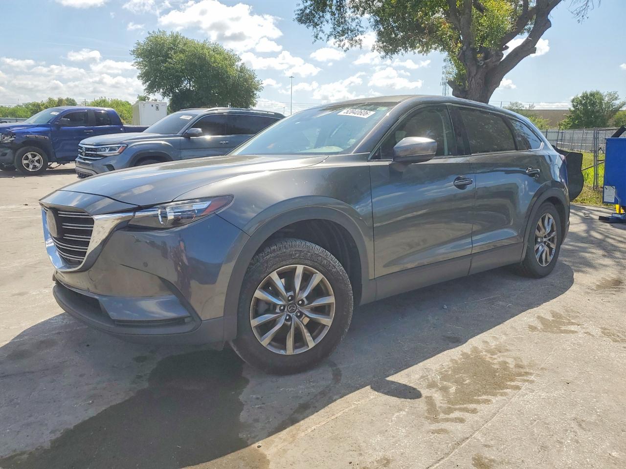 Salvage Mazda Cx Image