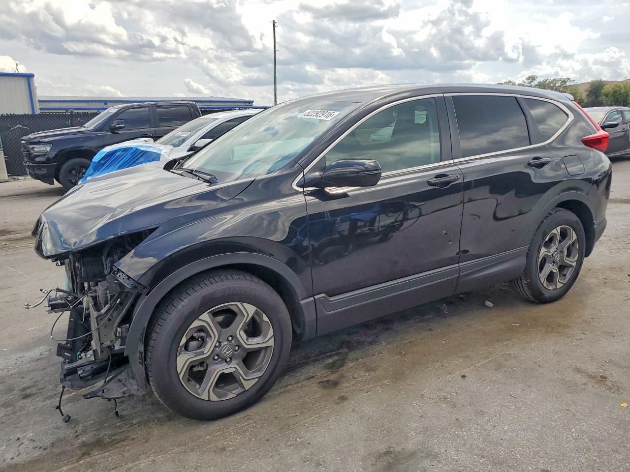Salvage Honda Crv Image