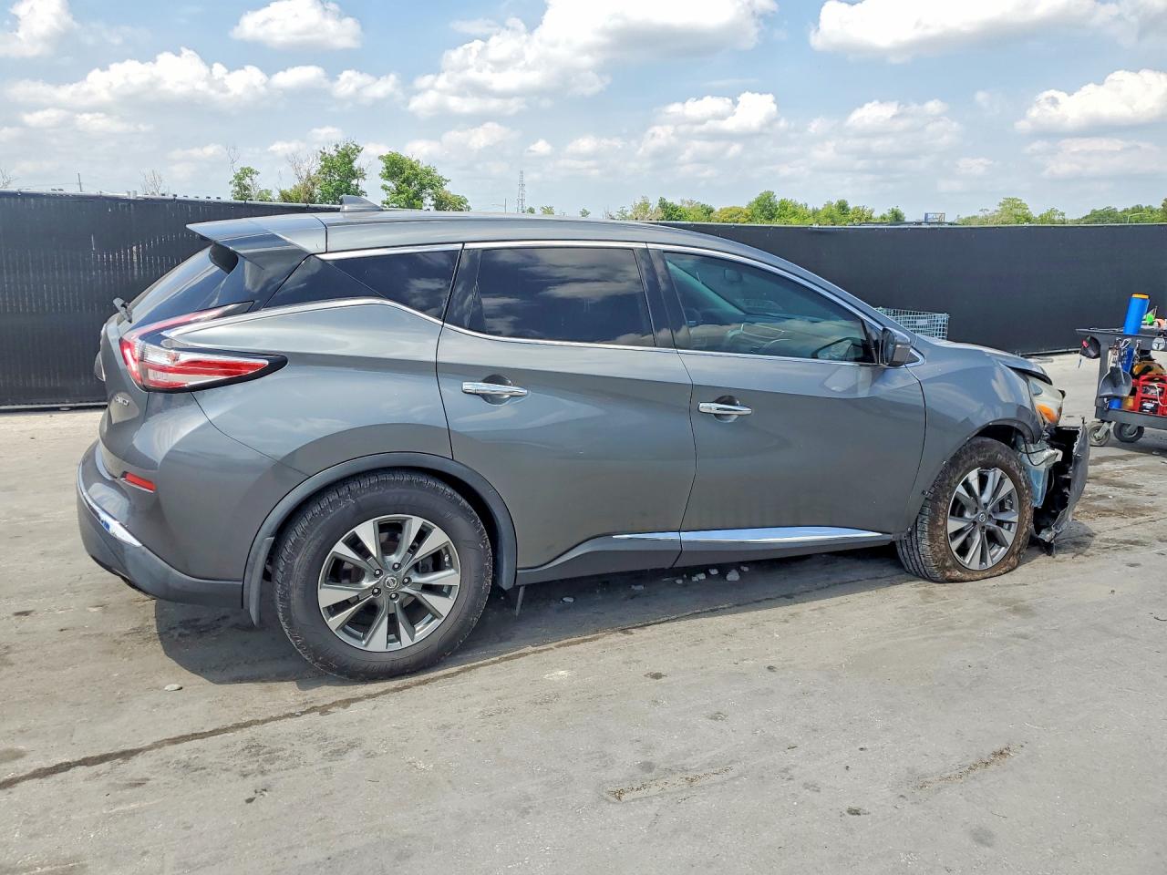 Nissan Murano S