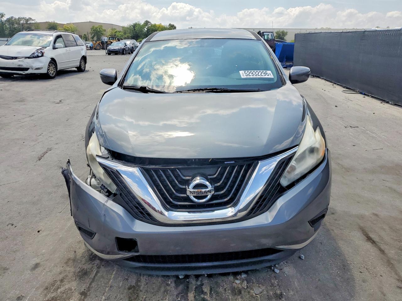 Nissan Murano S