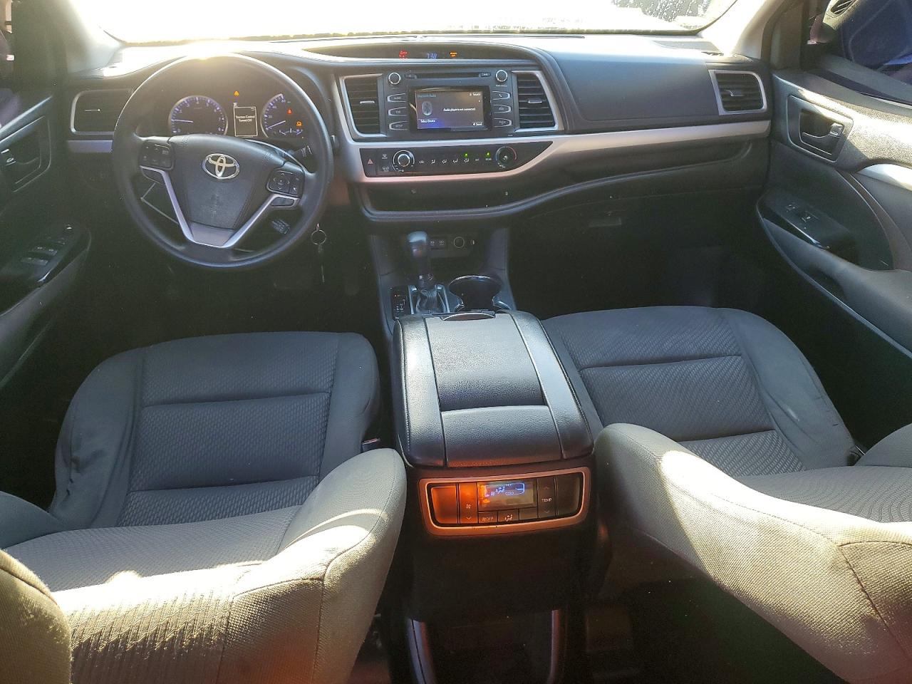 Toyota Highlander Le