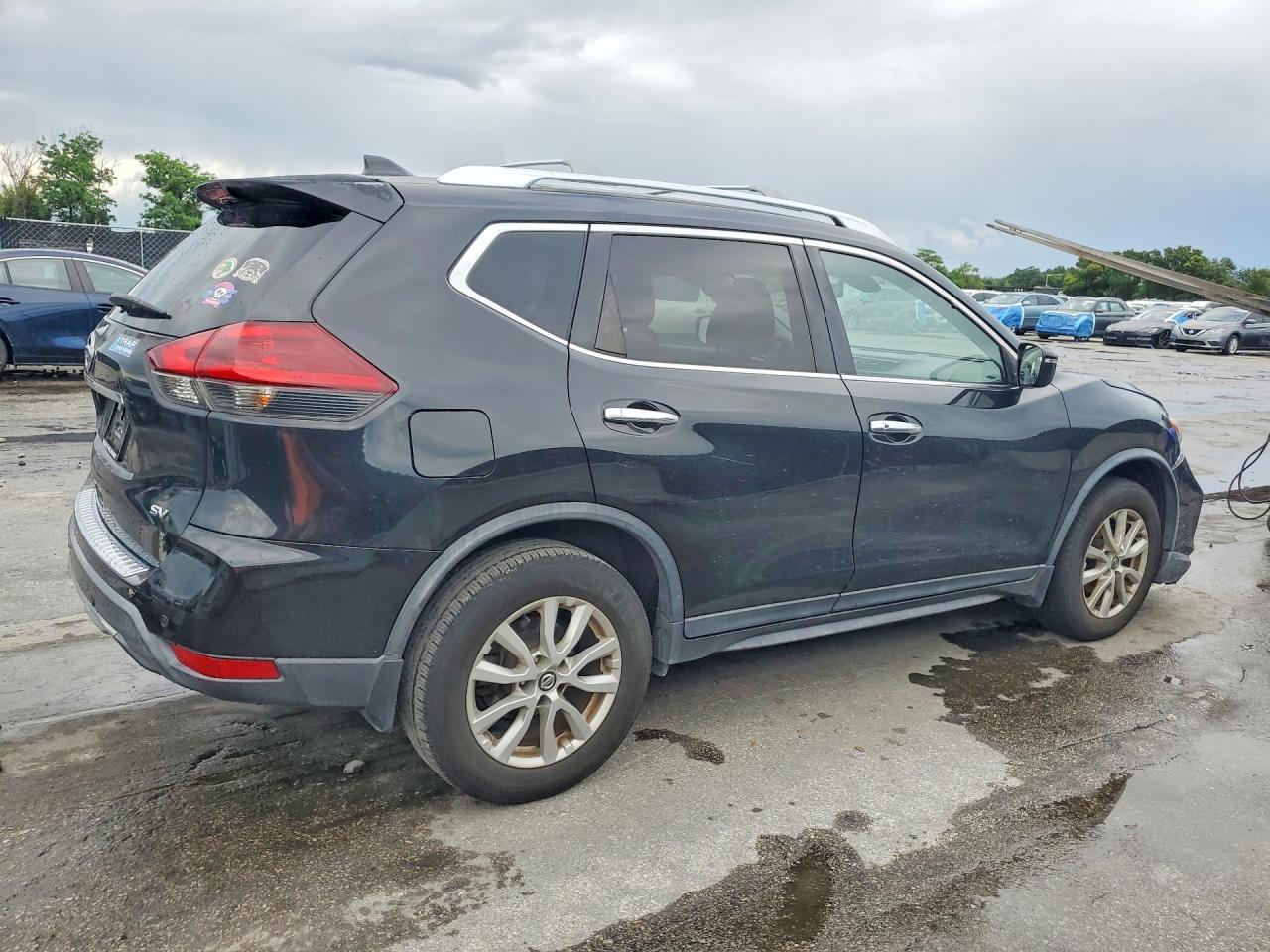 Nissan Rogue Sv