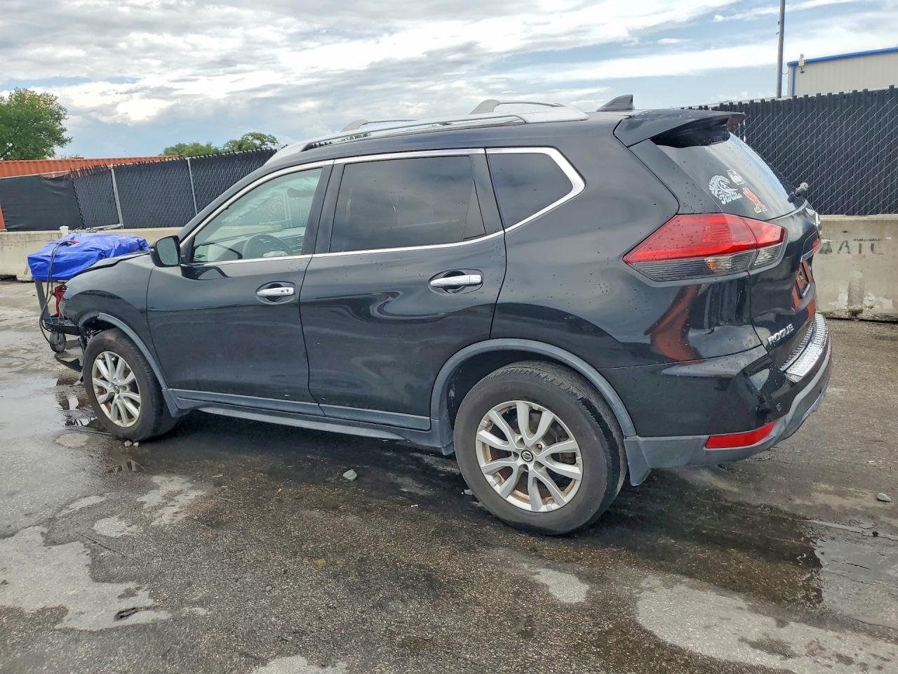 Nissan Rogue Sv