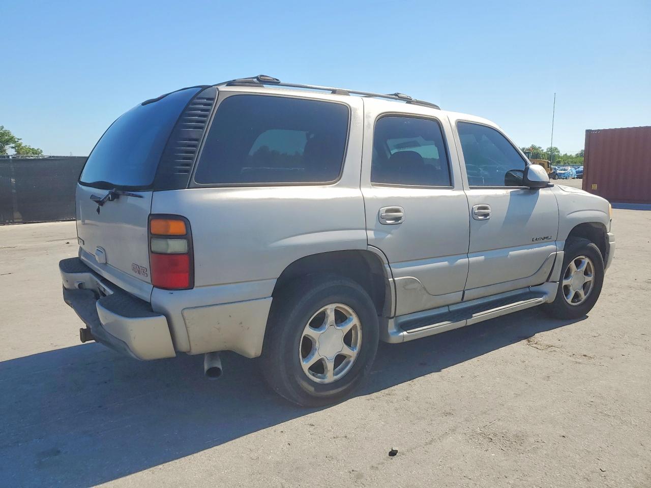 GMC Yukon Denali