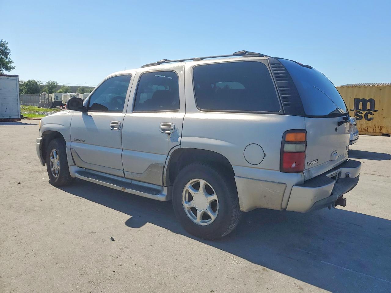 GMC Yukon Denali