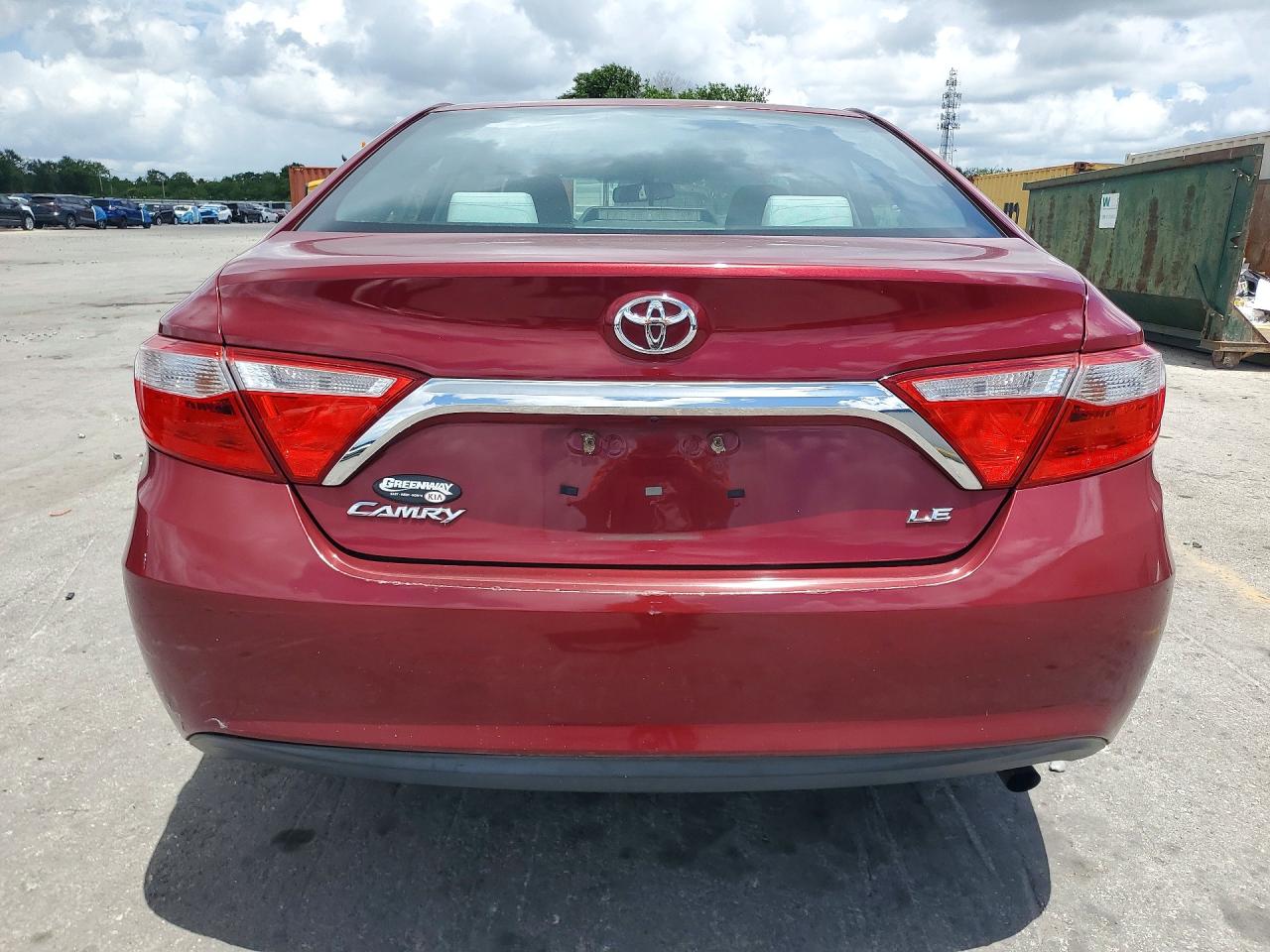 Toyota Camry Le