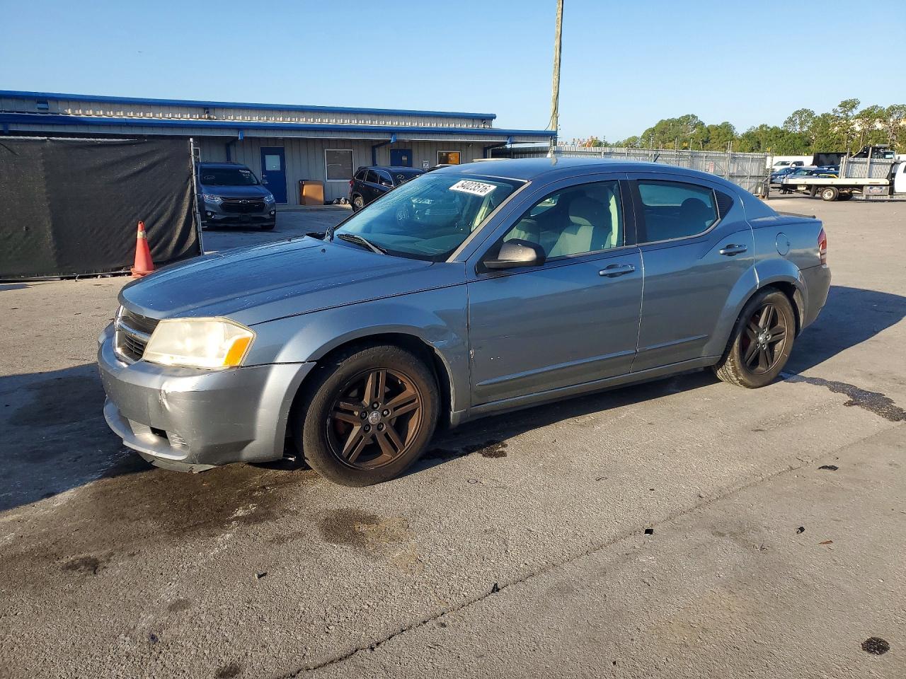Salvage Dodge Avenger Image