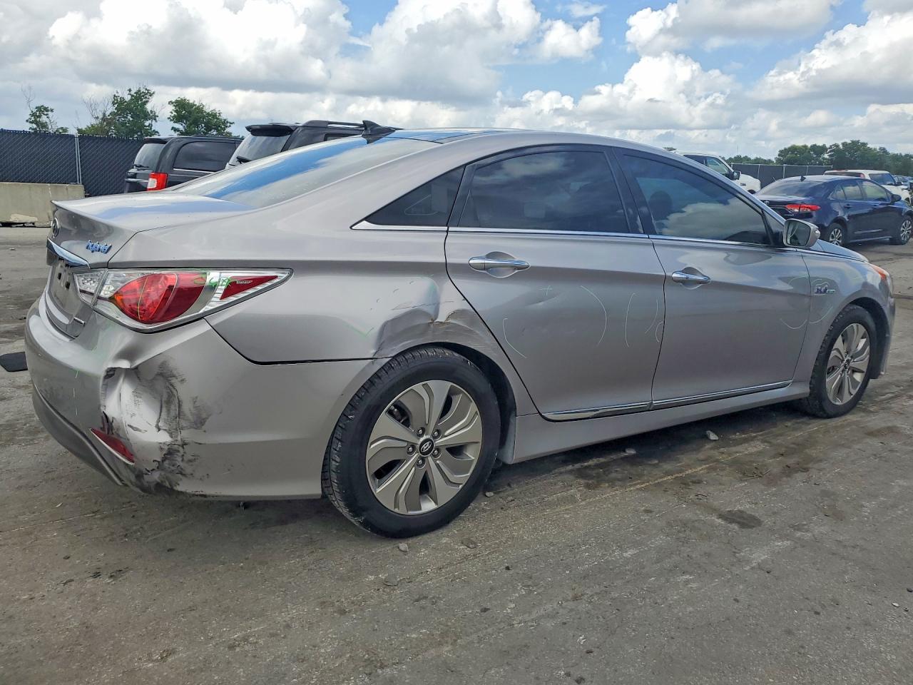Hyundai SONATA Hybrid