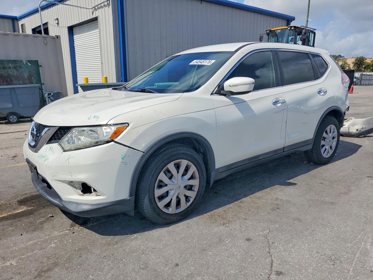 Salvage Nissan Rogue Image