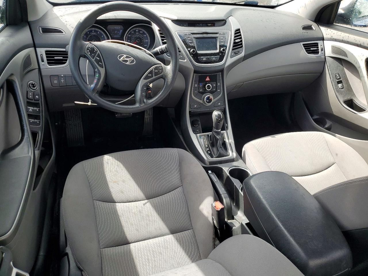 Hyundai ELANTRA Se