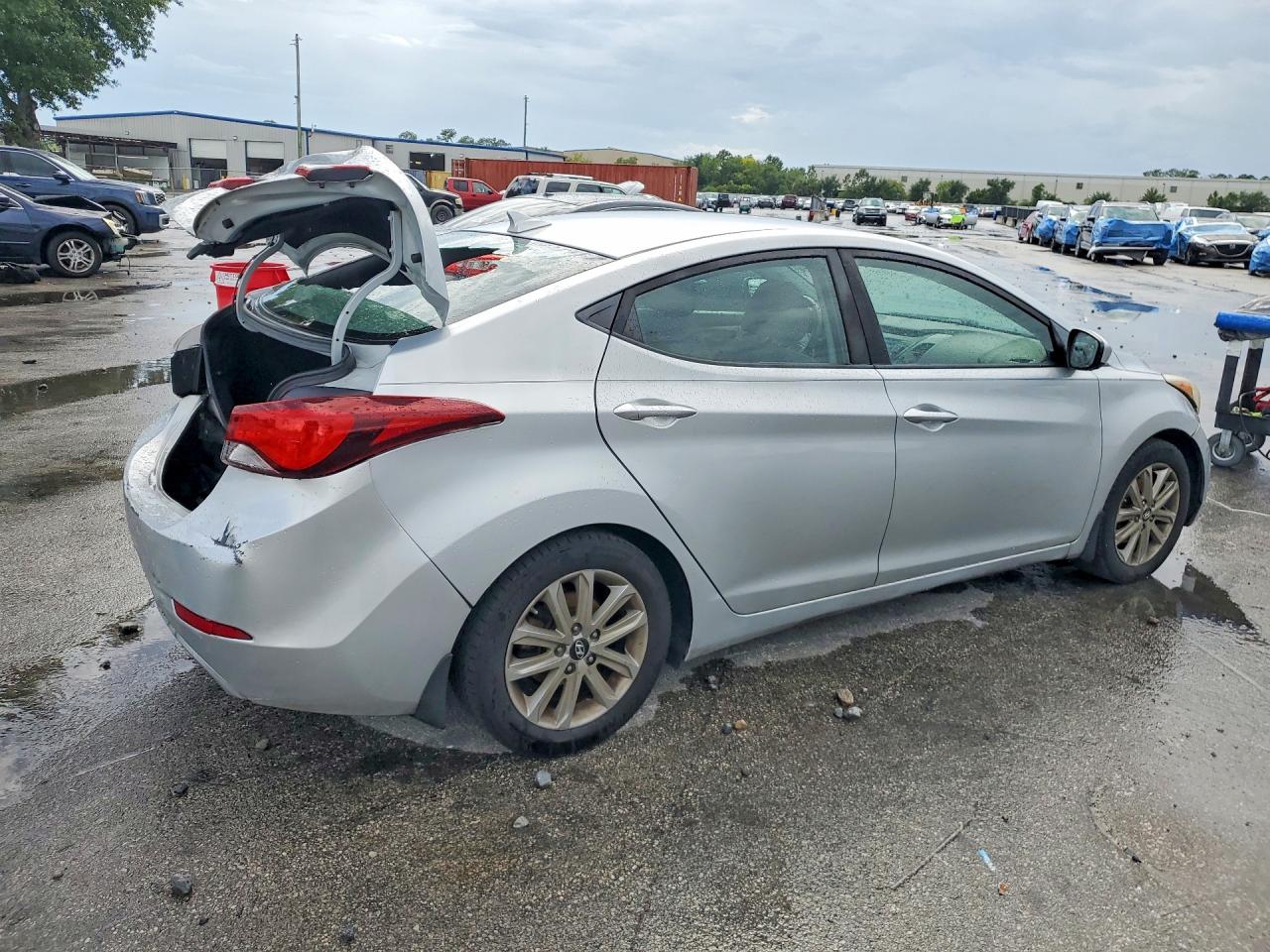 Hyundai ELANTRA Se