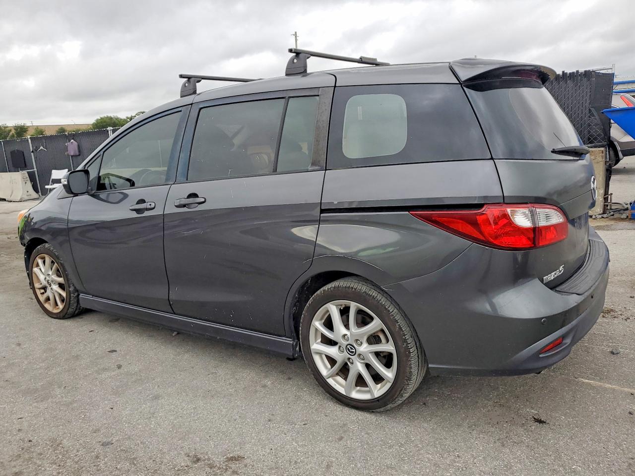 Mazda 5