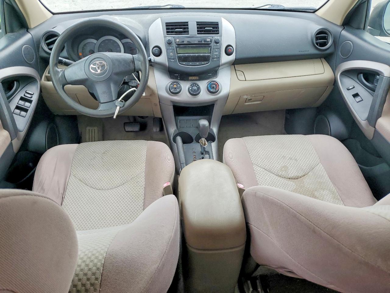 Toyota RAV4 Base