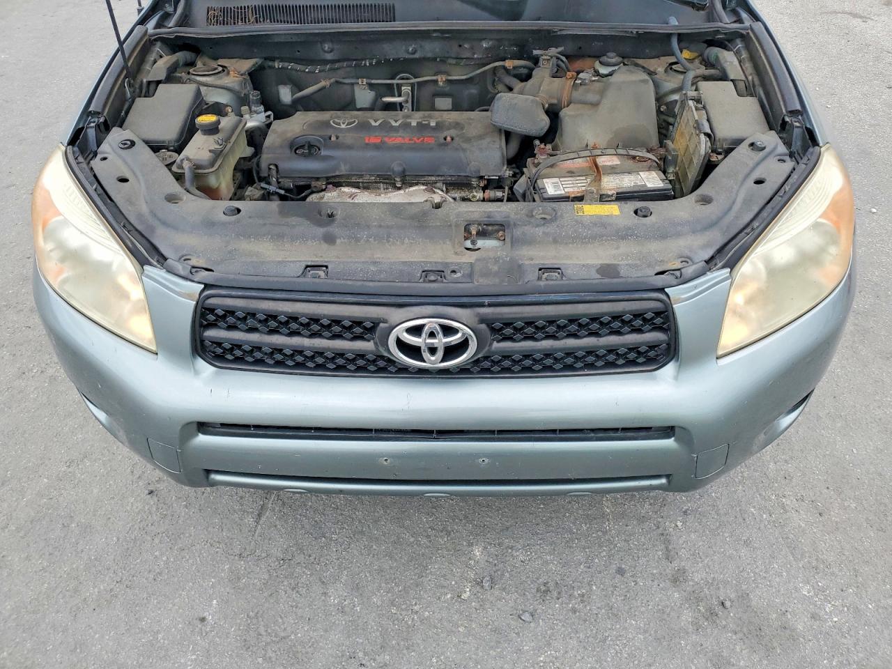 Toyota RAV4 Base